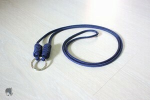 Collier d&#39;encolure avec anneau