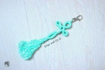 Pendentif Trèfle long ©