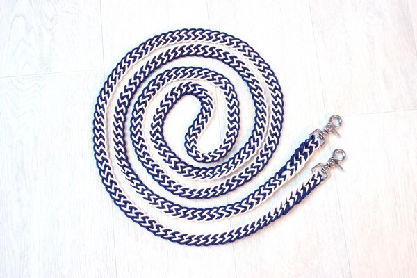 Rênes tressées plates