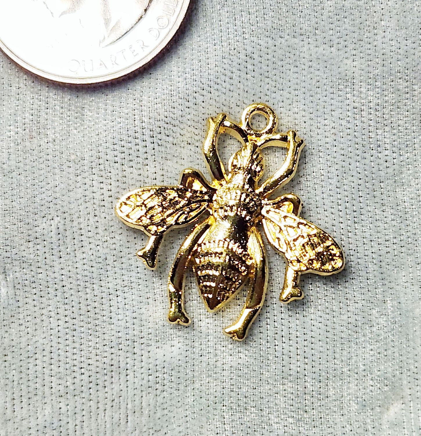 Blissful Bees, Large