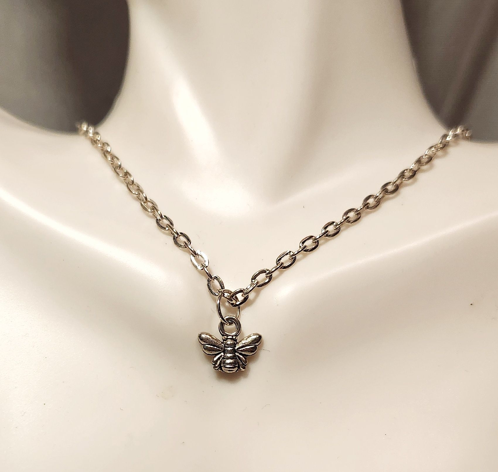 Bee Charm, Small