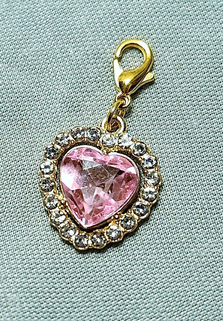Pink Rhinestone Heart (Golden)