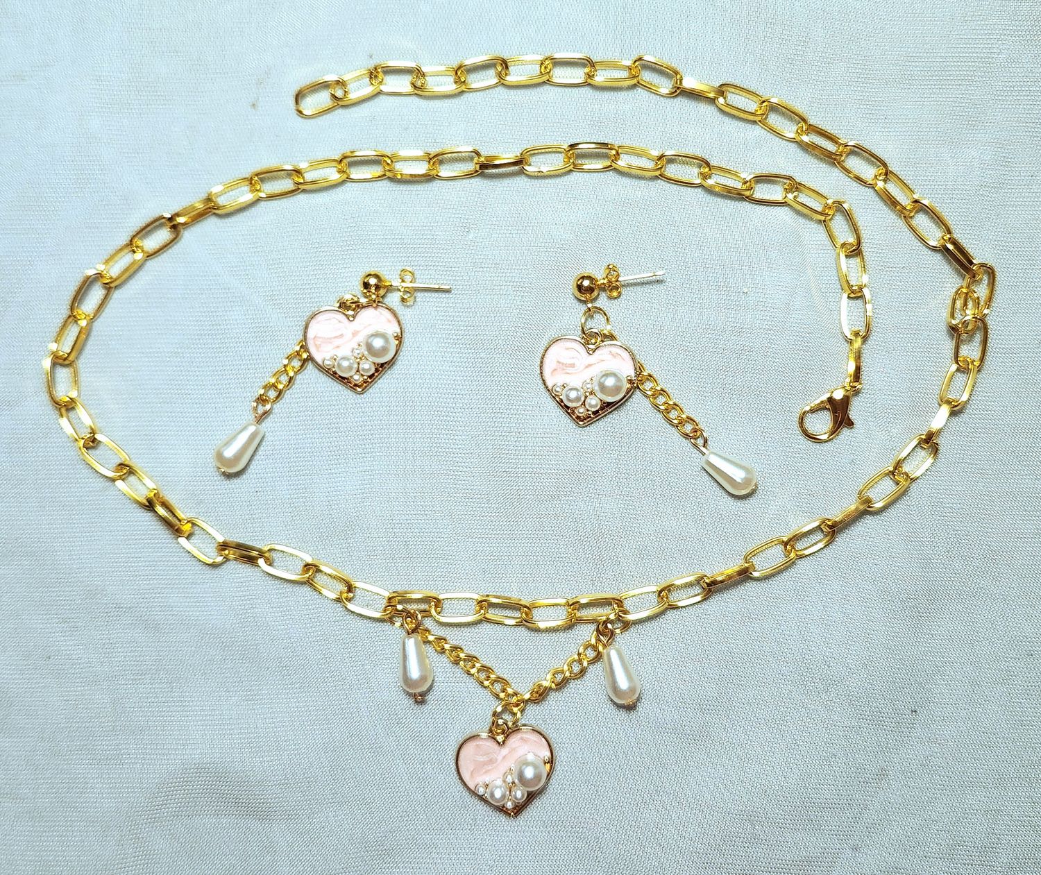 Heart Pearl Enamel Earrings and Necklace (Golden)