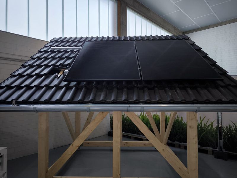 Montagepaket Balkonkraftwerk Universal 2 Solarmodule -Pfannendach (Hochkantmontage) Montagepaket Balkonkraftwerk Universal 2 Solarmodule -Pfannendach (Hochkantmontage)