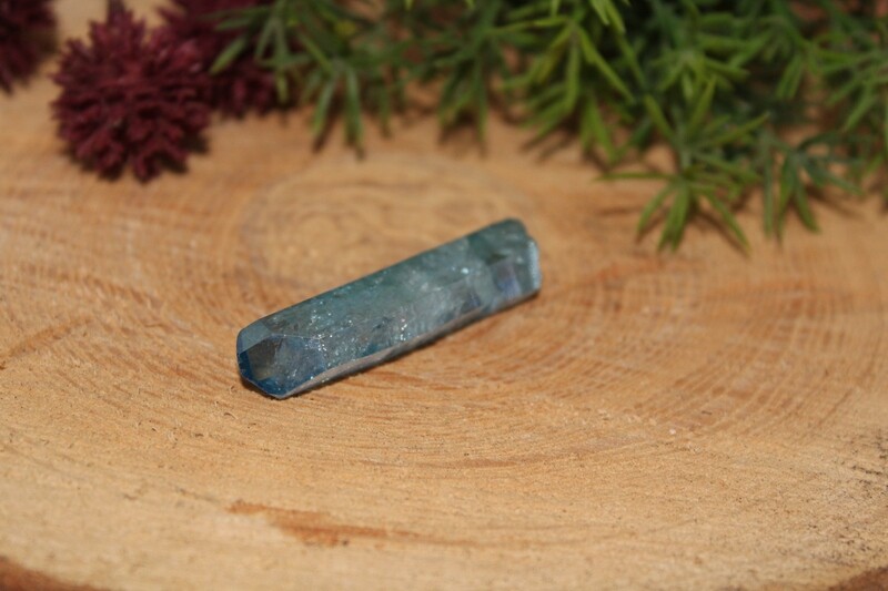 Aqua Aura (Bergkristall , Quarz, behandelt)