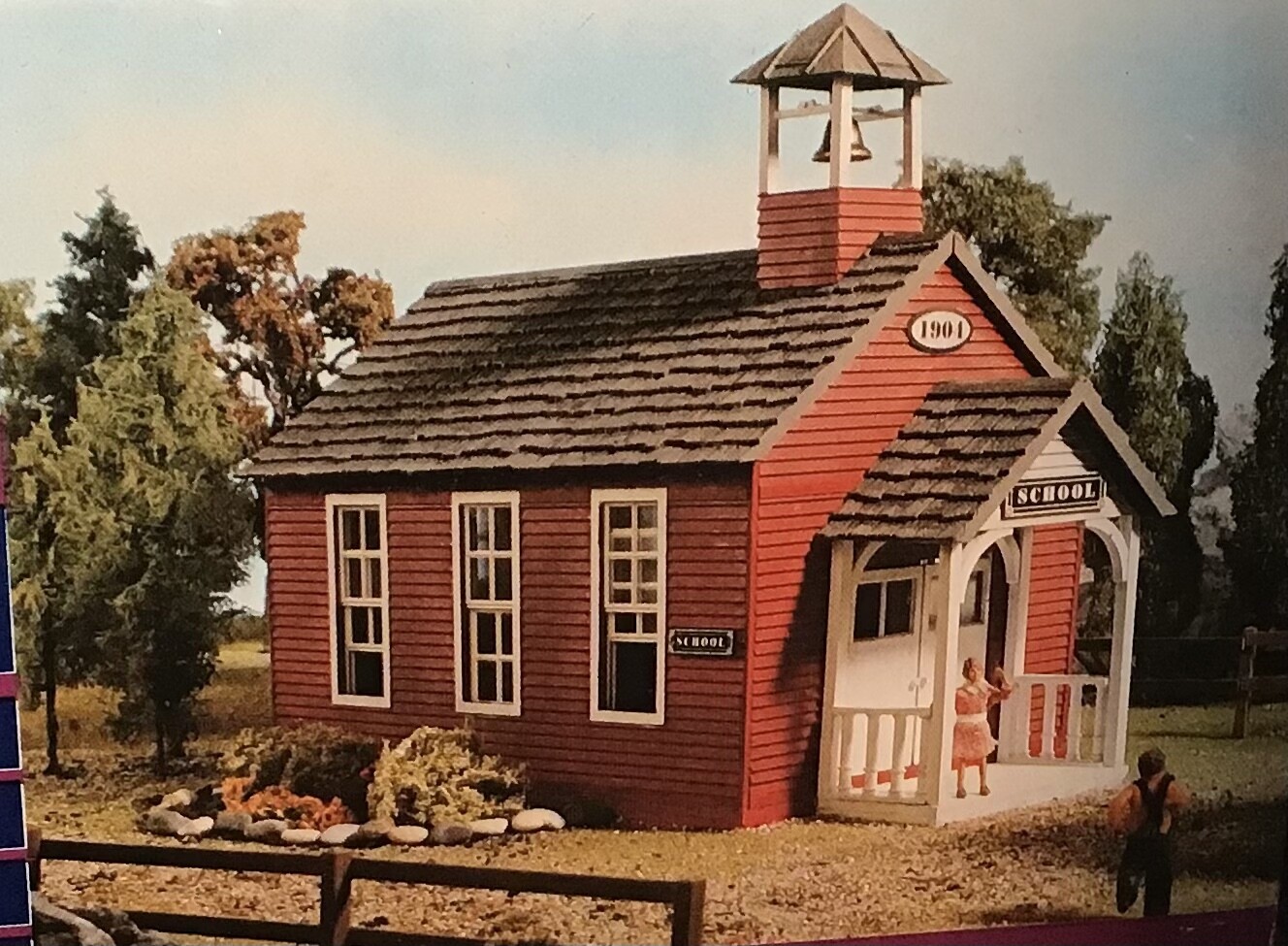 Pola G-331810 Little Red School House