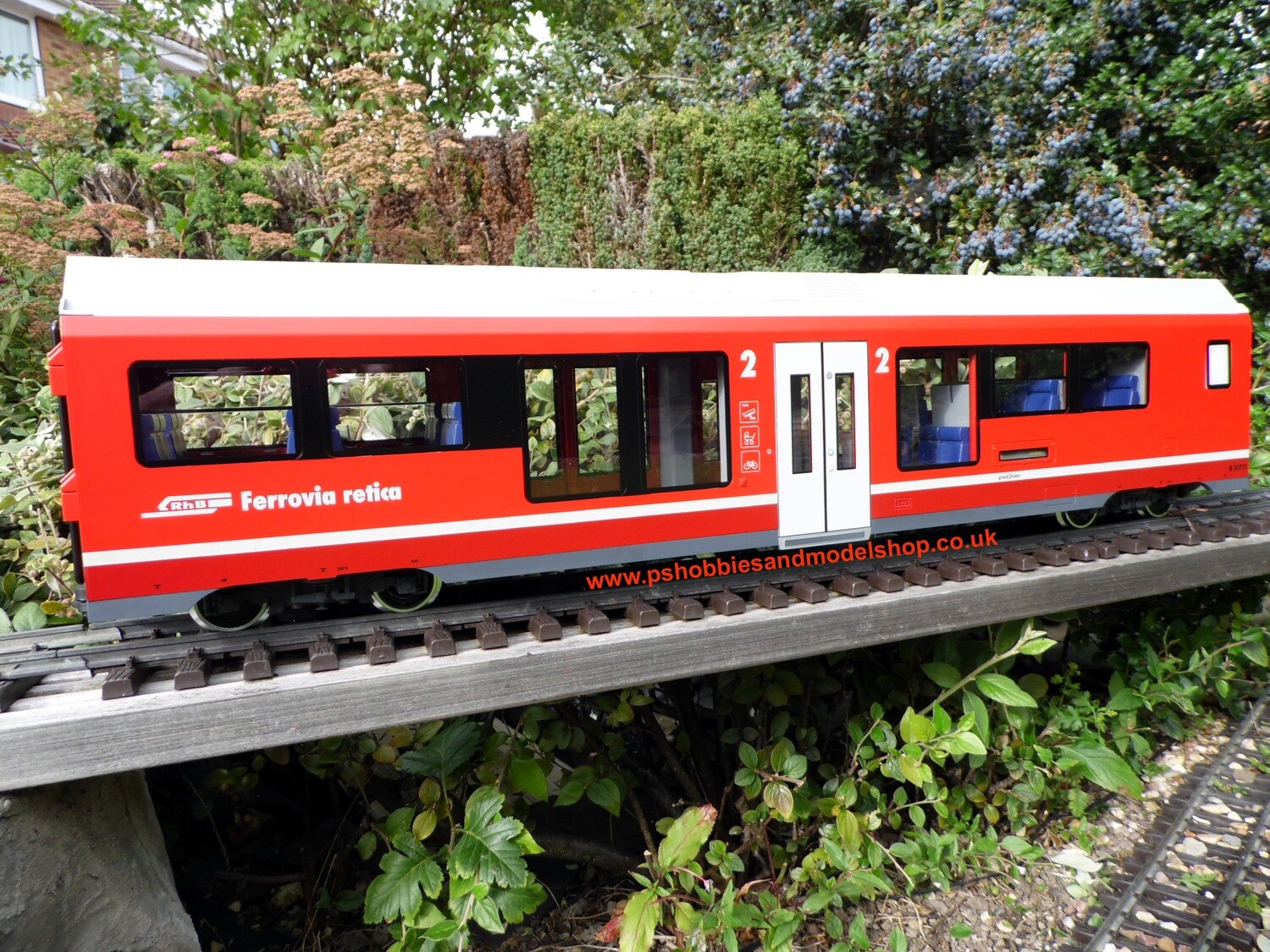 LGB 33100 RhB Intermediate Car (Capricorn)