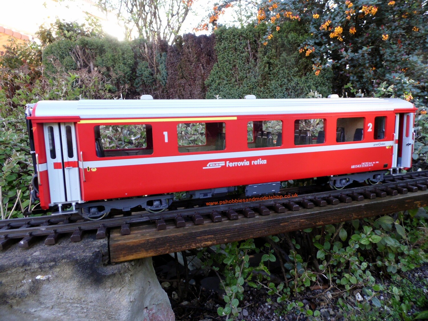LGB 31679 RhB Passenger Coach