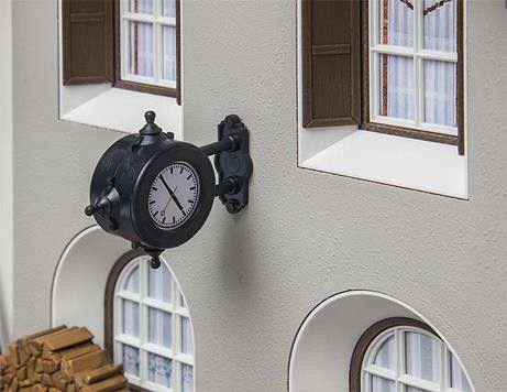 Pola G -333220 Station Wall clock