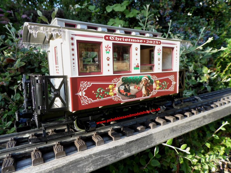 LGB 36025 Christmas Coach 2025