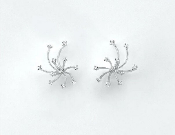 Orecchini Oro Bianco e Diamanti - MILUNA Orecchini Oro Bianco e Diamanti - MILUNA