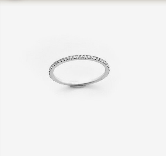 Anello Fedina Tutto Giro in Oro Bianco e Diamanti - RECARLO Anello Fedina Tutto Giro in Oro Bianco e Diamanti - RECARLO