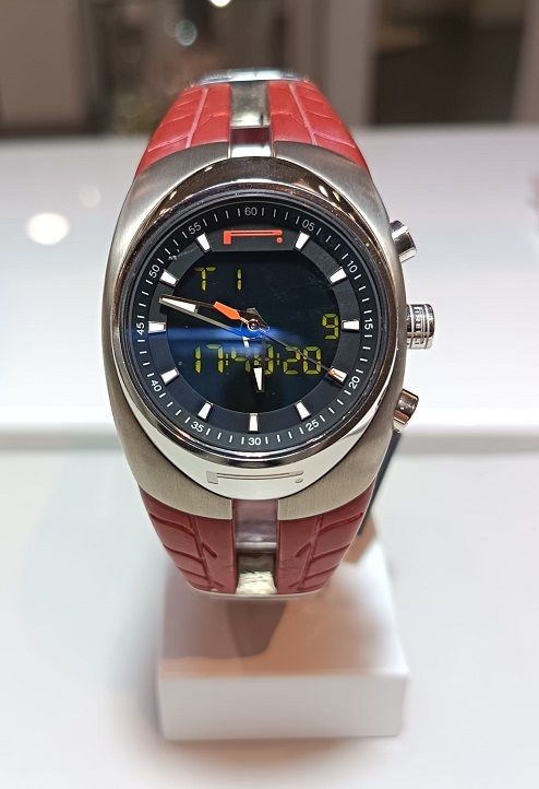 Orologio in Titanio e Caucciù rosso analogico e digitale - PZERO TEMPO PIRELLI Orologio in Titanio e Caucciù rosso analogico e digitale - PZERO TEMPO PIRELLI