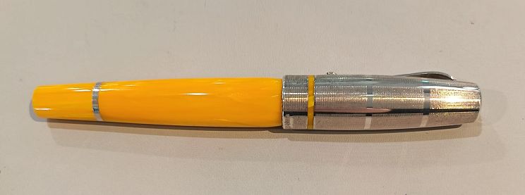 ​Penna roller Miya Argento ​e celluloide - MONTEGRAPPA