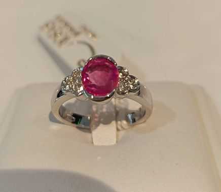 Anello oro bianco 18 kt e rubino - ROSAS