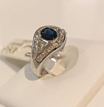 ​Anello oro bianco 18 kt e zaffiro - ROSAS