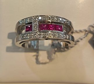 Anello oro bianco 18 kt diamanti e rubini - NIMEI Anello oro bianco 18 kt diamanti e rubini - NIMEI