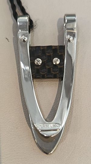 Fermasoldi in oro 18 kt, acciaio e carbonio - ARKANO Fermasoldi in oro 18 kt, acciaio e carbonio - ARKANO