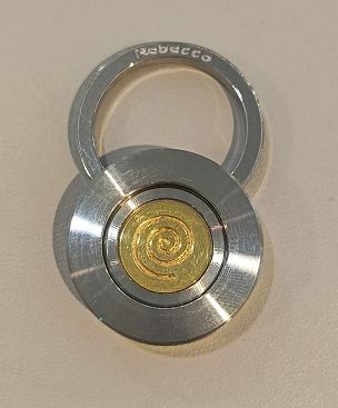 Portachiavi in acciaio e oro 18 kt - REBECCA