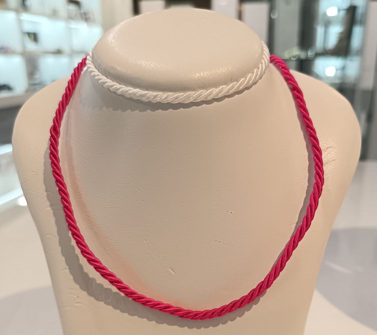 Girocollo in raso con chiusura in argento 925 dorata - BRACCIALINI