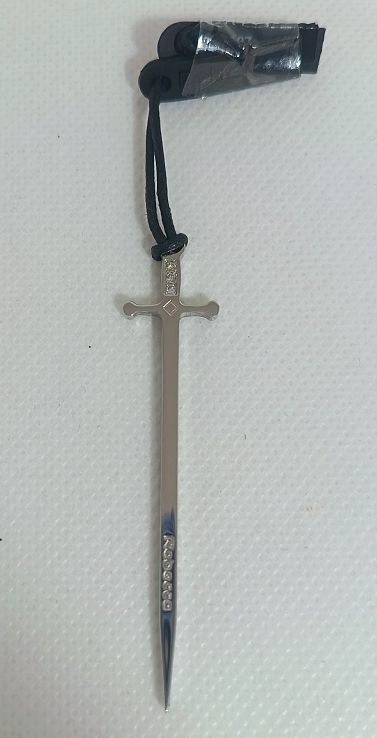 ​Pendente a forma di spada in acciaio con diamanti - REBECCA