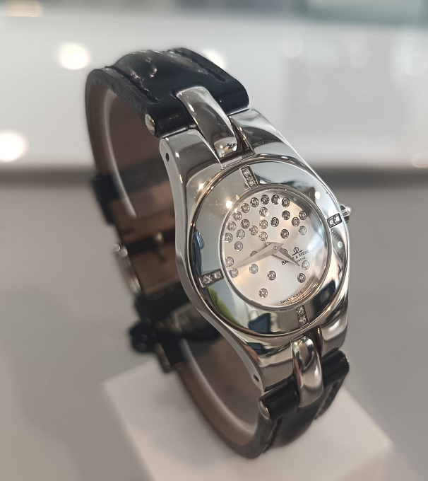 Orologio modello Linea in acciaio e diamanti cinturino pelle - BAUME & MERCIER