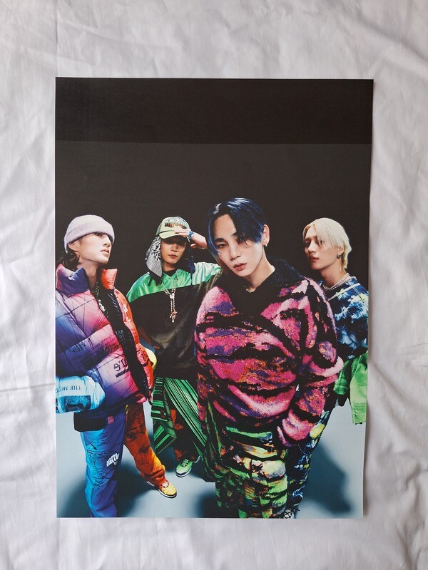 Shinee ‘Hard’  Group A3 Poster.