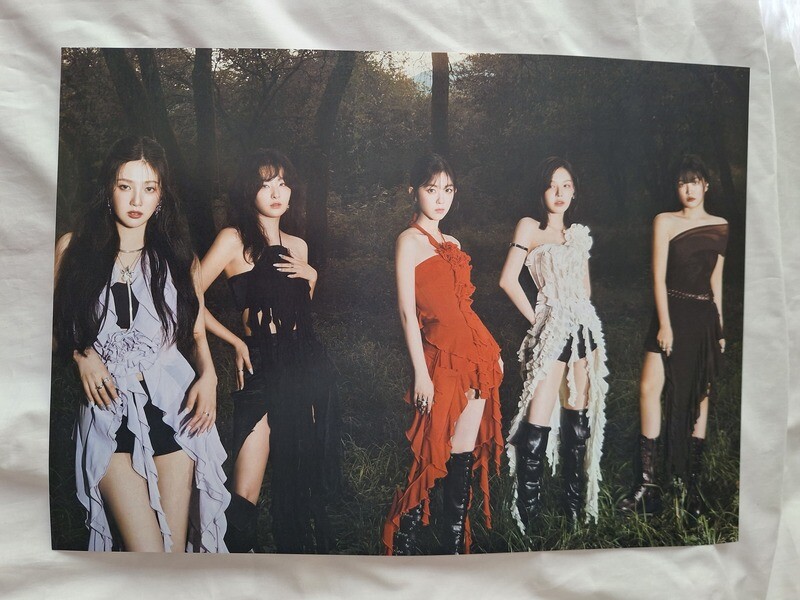 Red Velvet &#39;Chill Kill&#39; Group A3 Poster!