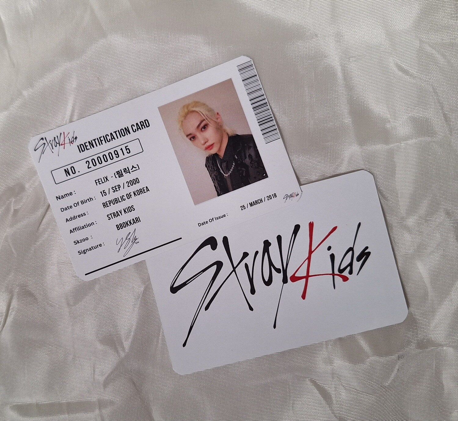 Stray Kids ‘ID’ Style Solocards!