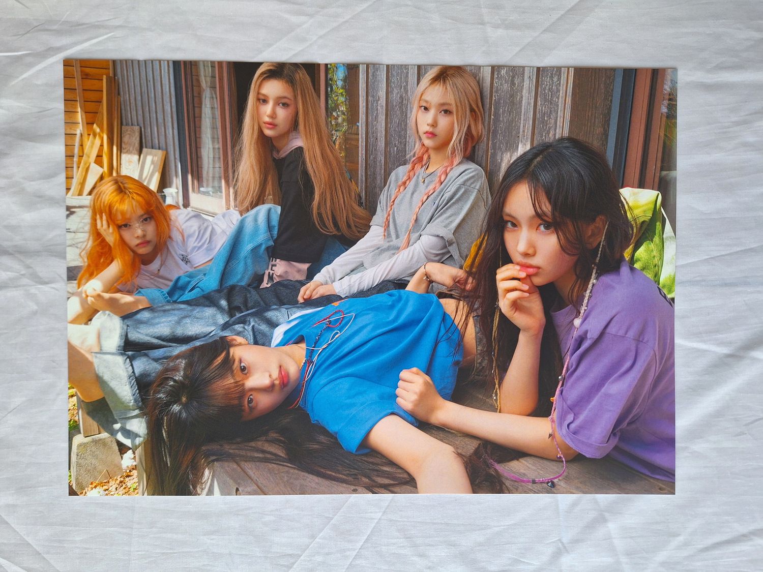 NJZ ‘How Sweet Ver.1’ Group A3 Poster!