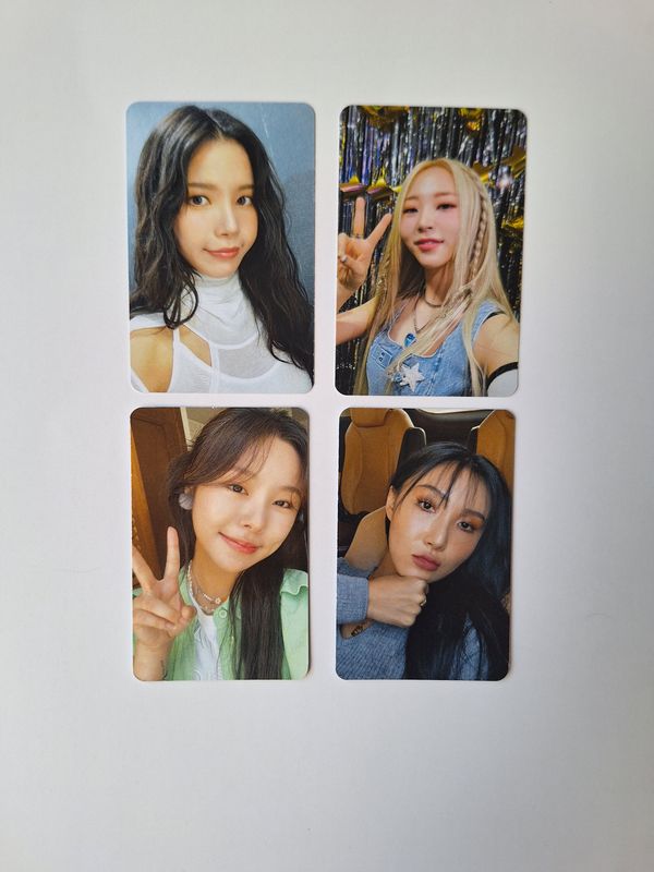 Mamamoo Random Selca Photocard set!