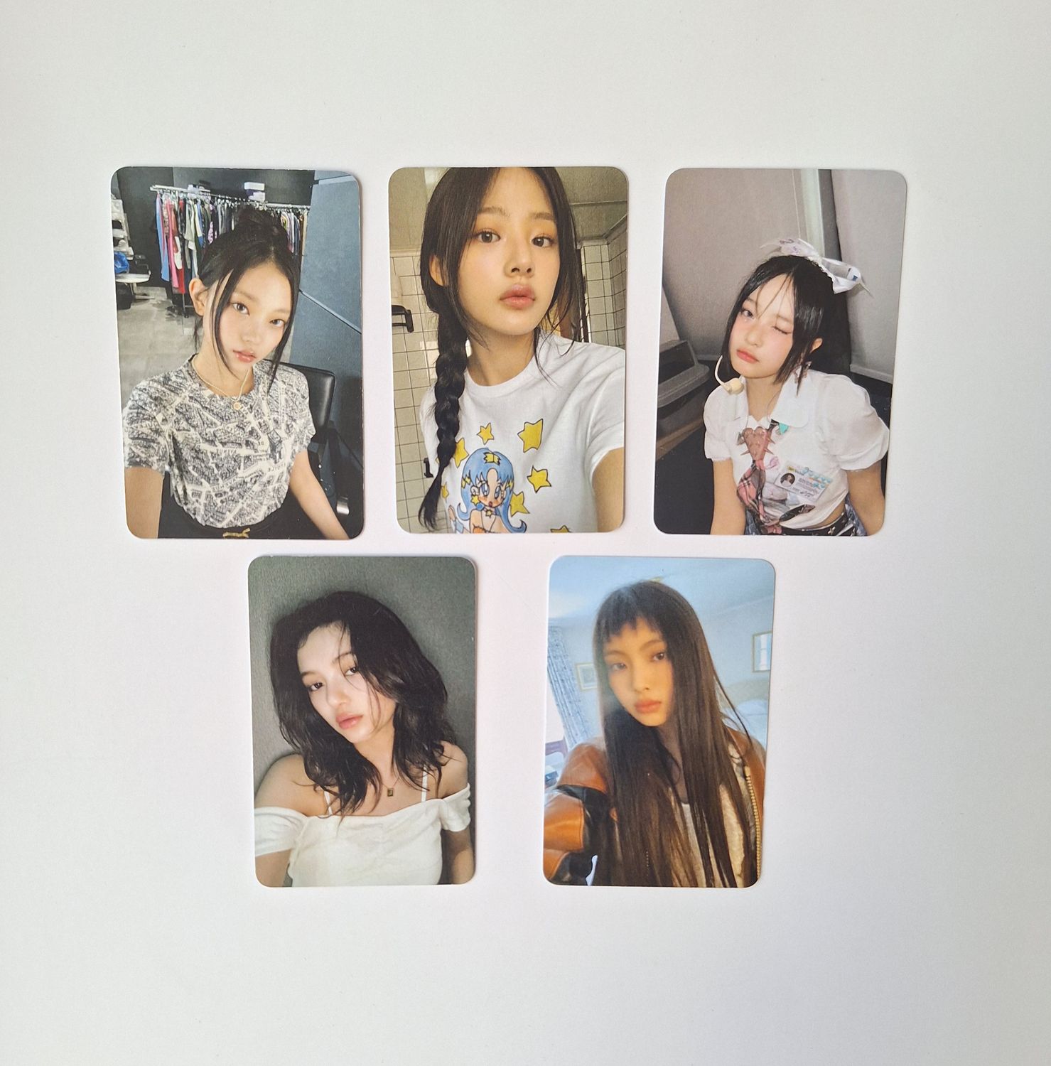 NJZ ‘Random Selca’ Photocard set!