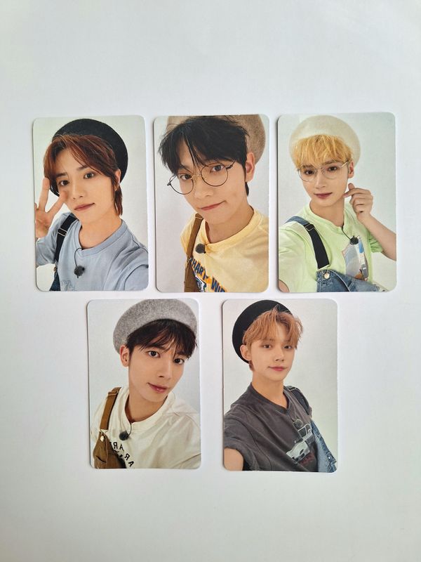 TXT Moa Zone Photocard set!