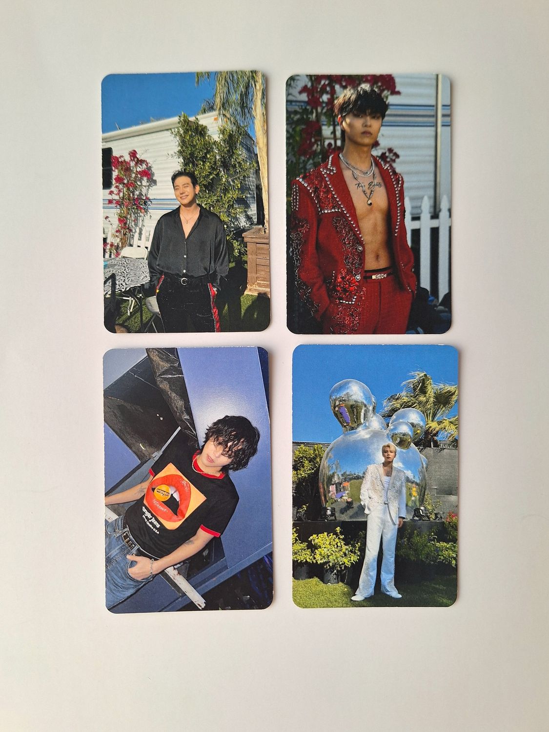 The Rose ‘Coachella’ Photocard set!