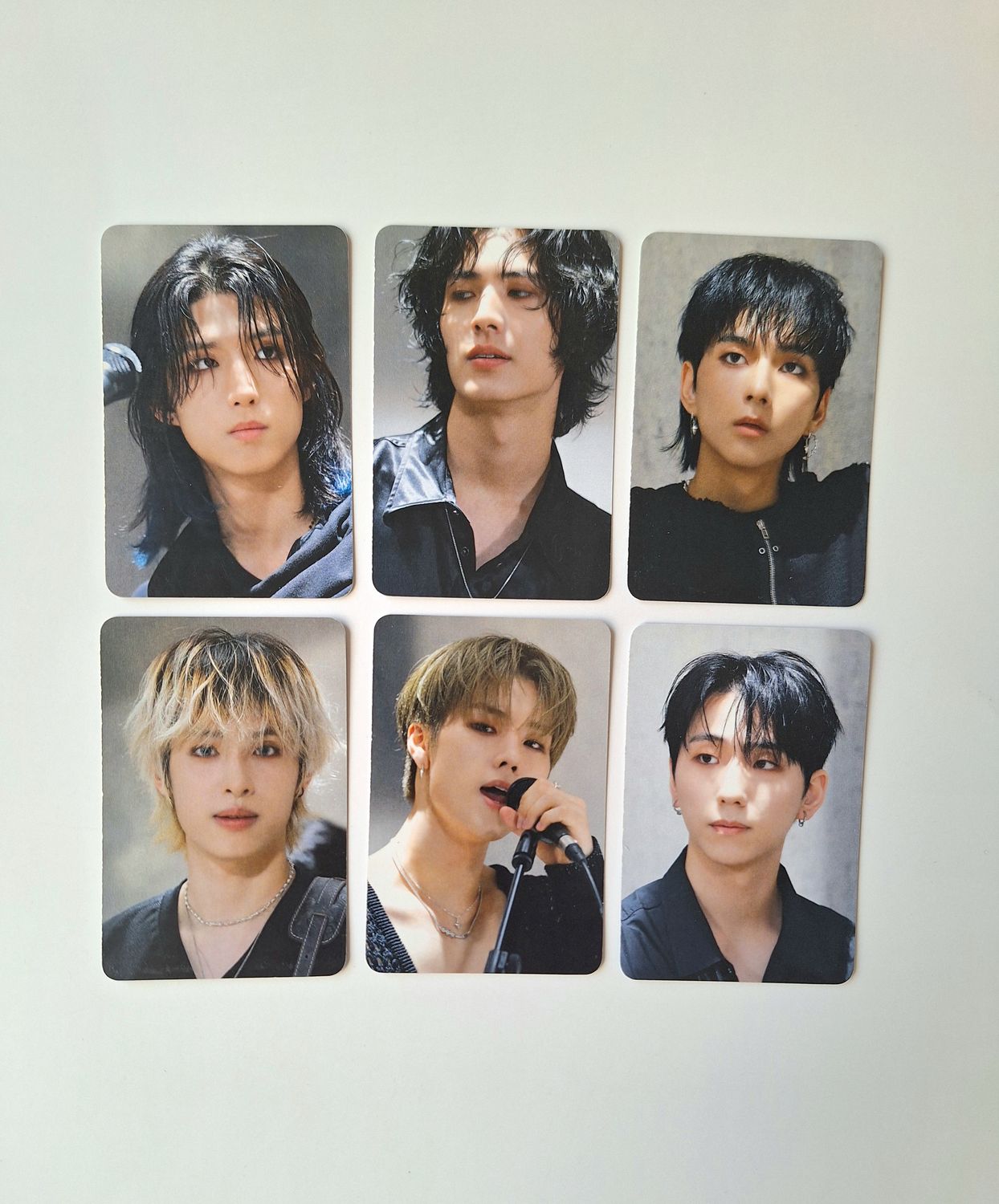 Xdinary Heroes ‘Trouble Shooting’ Photocard set!