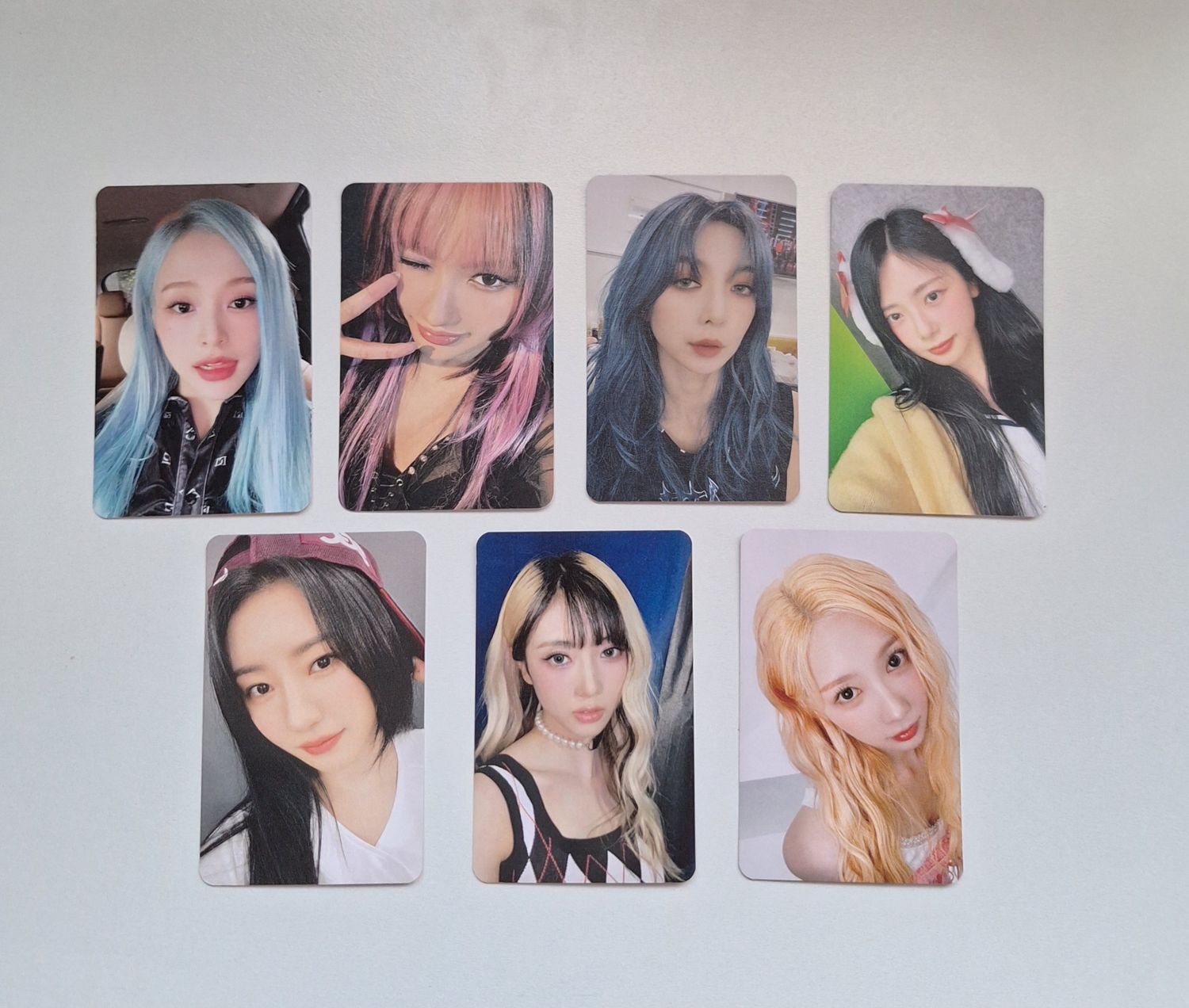 Dreamcatcher Random Selca Photocard Set!