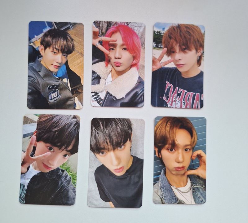 DXMON Random Selca Photocard Set!