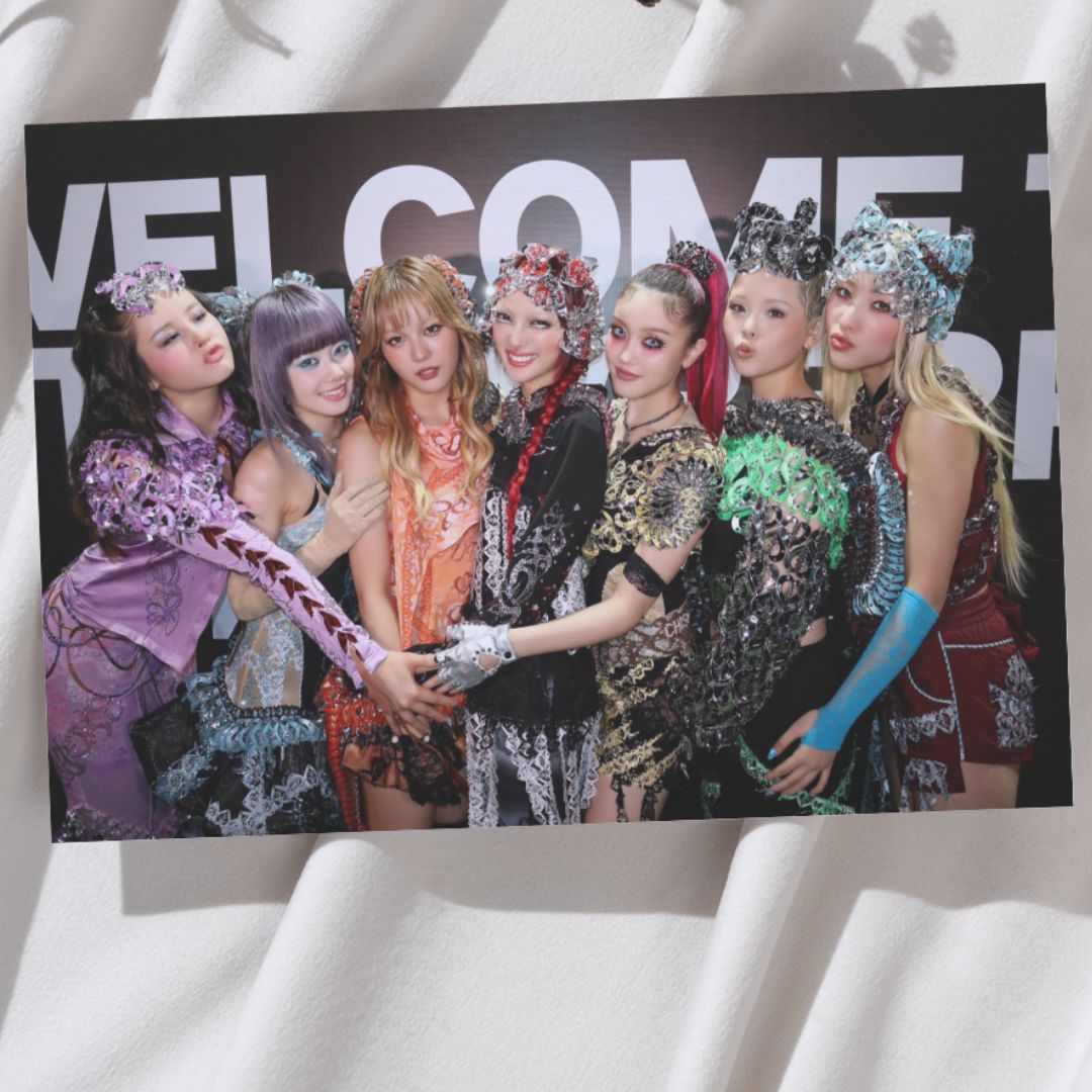 XG &#39;IYKYK Performance - Behind Photo&#39; A3 Poster!