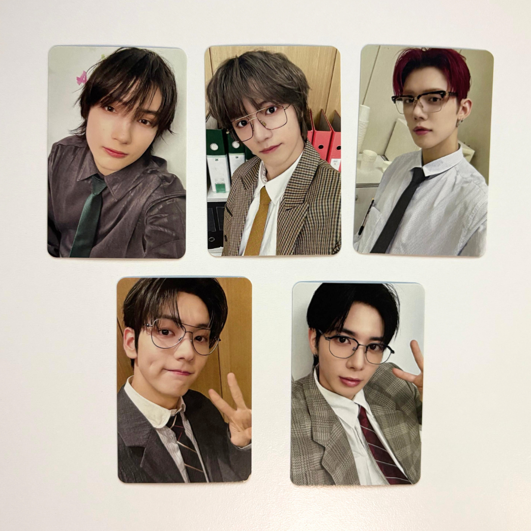 TXT &#39;2025 Season&#39;s Greeting&#39; Photocard Set!