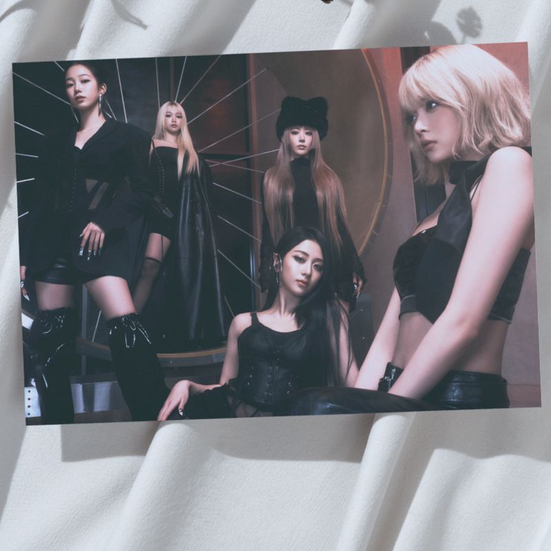 LE SSERAFIM &#39;HOT VER.2&#39; A3 Poster!