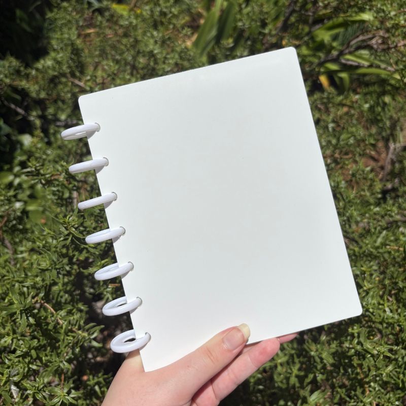 Cute Heart Binder Photocard Book! (White Ver.)