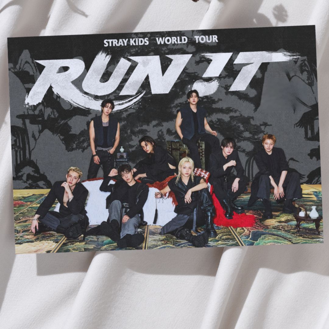 Stray Kids ' Stray Kids World Tour <RUN IT SEOUL>  VER-3' A3 Group Poster!