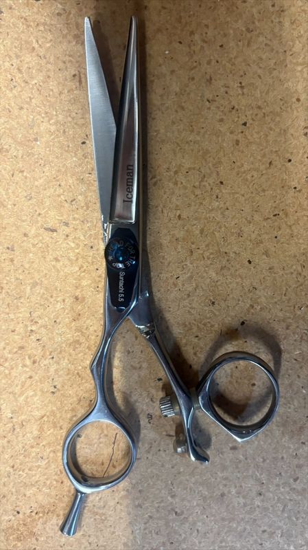 Iceman scissors left suntachi 5.5 swivel thumb