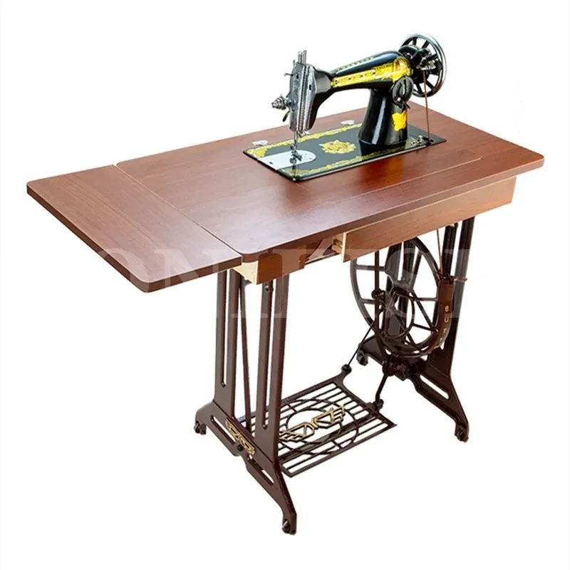 Naaimachine voor de naaischool in India (sponsoring)