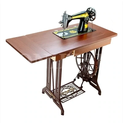 Naaimachine voor de naaischool in India (sponsoring)