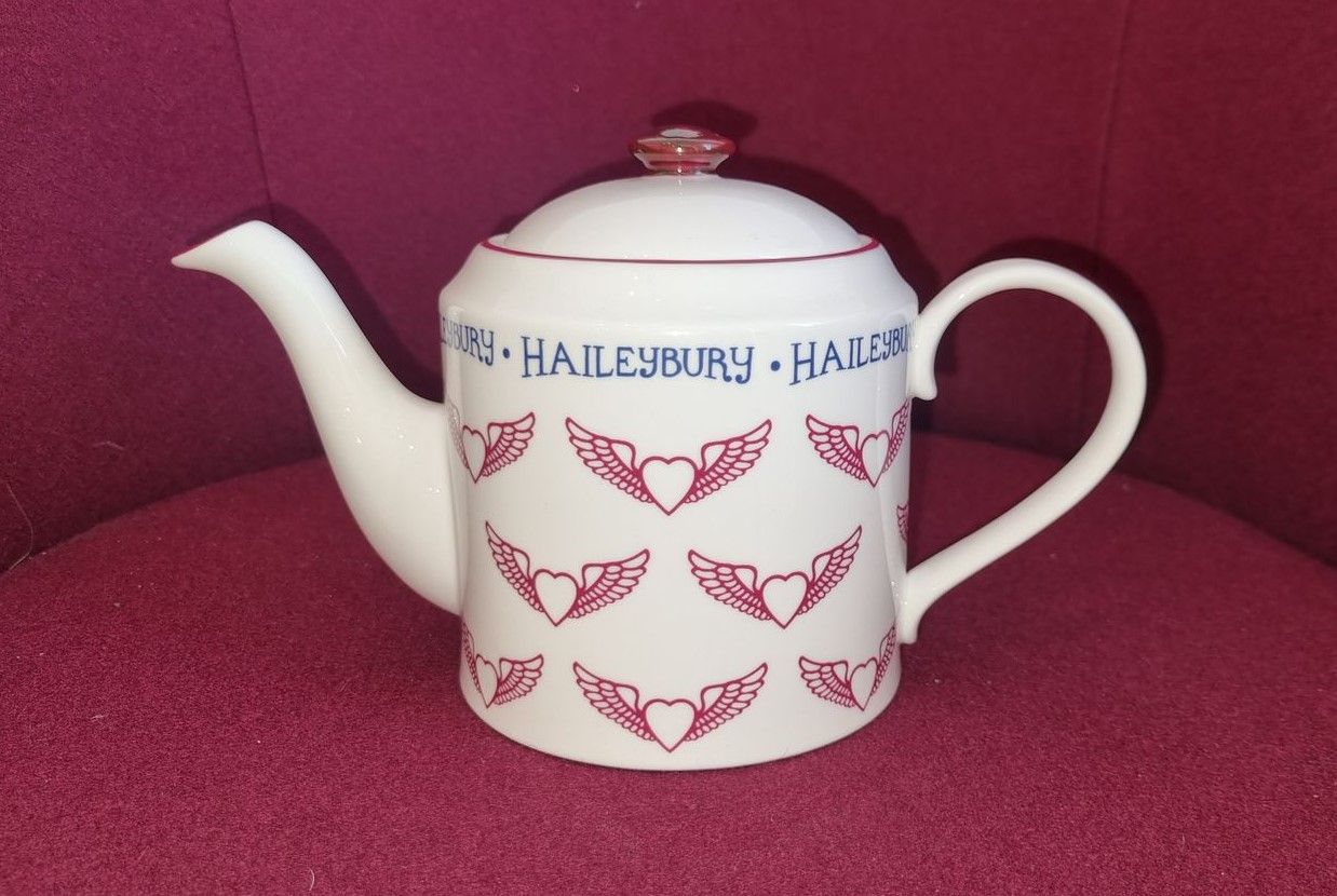 Haileybrew Teapot - Fine Bone China