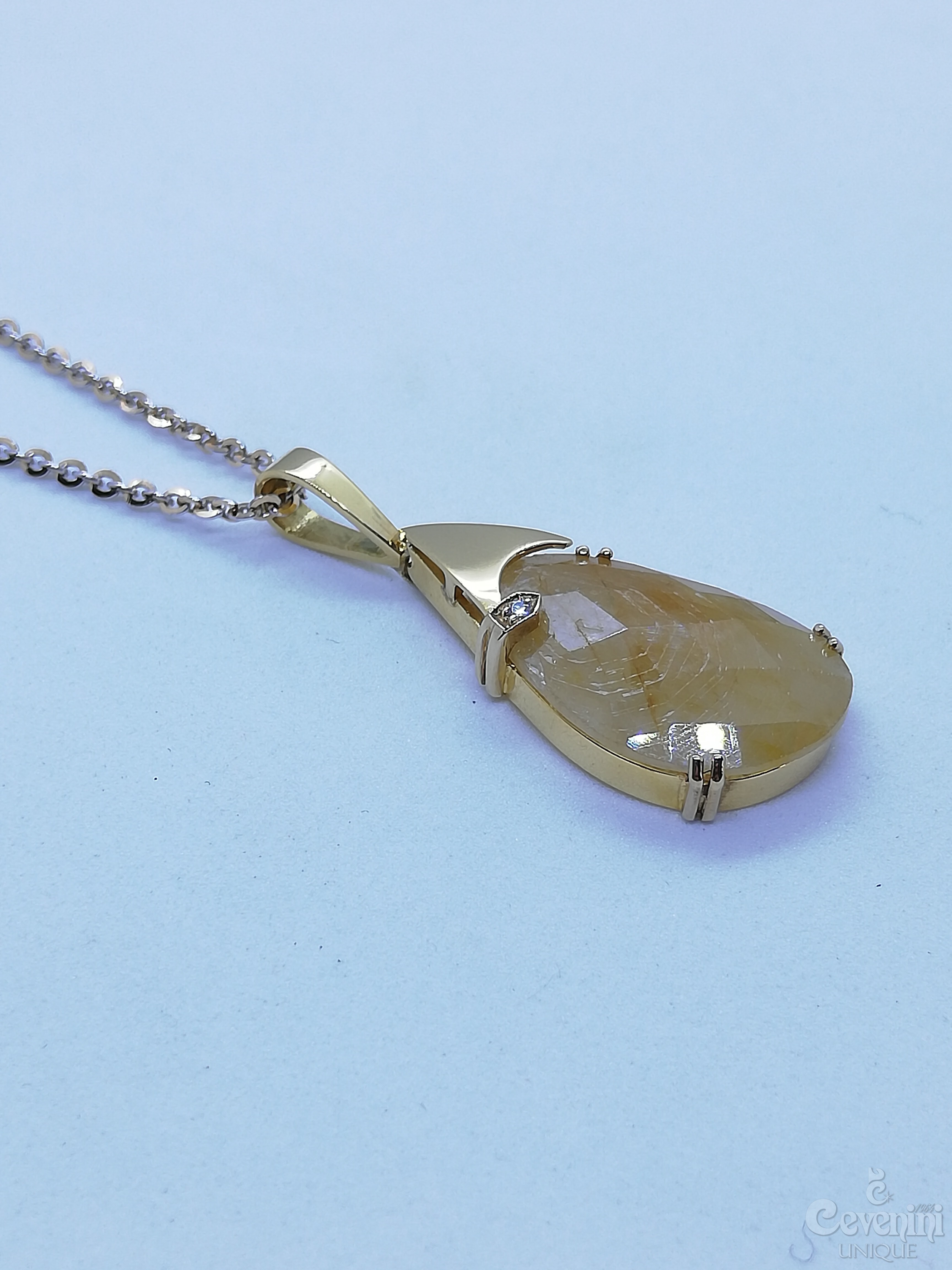 PENDENTE WILD CEVENINI UNIQUE ORO GIALLO 750‰ CON ZAFFIRO GIALLO E DIAMANTE TAGLIO BRILLANTE