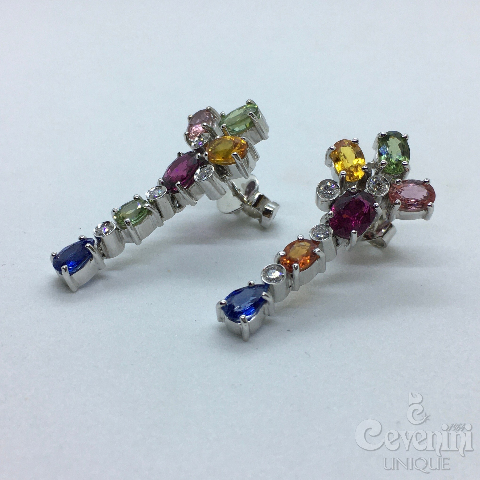 ORECCHINO GLICINE CEVENINI UNIQUE ORO BIANCO 750‰ CON DIAMANTI, ZAFFIRI E TORMALINE NATURALI
