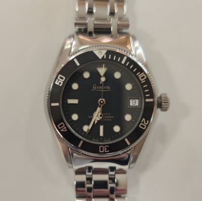 LEVRETTE 1832 LEVMASTER SUB-PROFESSIONAL 200 METERS 37MM ACCIAIO QUADRANTE NERO E ORO CON BRACCIALE AUTOMATIC 7003.20KK60B20