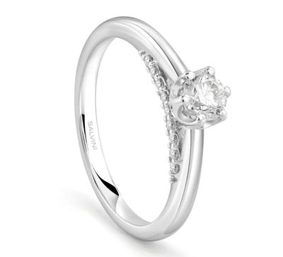 Salvini Istante Anello solitario con Diamante e Contorno Certificato GIA 81115103 Salvini Istante Anello solitario con Diamante e Contorno Certificato GIA 81115103